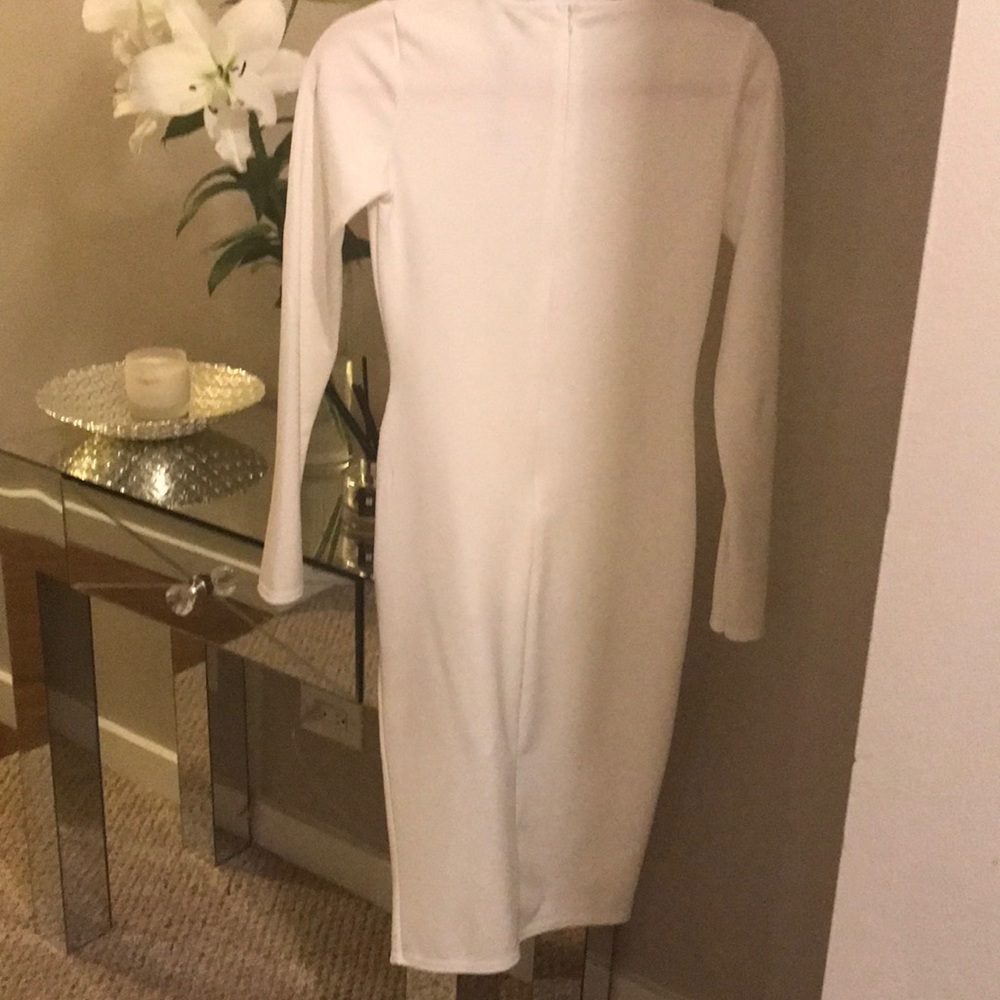 White Midi dress with gold zip - Picture 3 of 4
